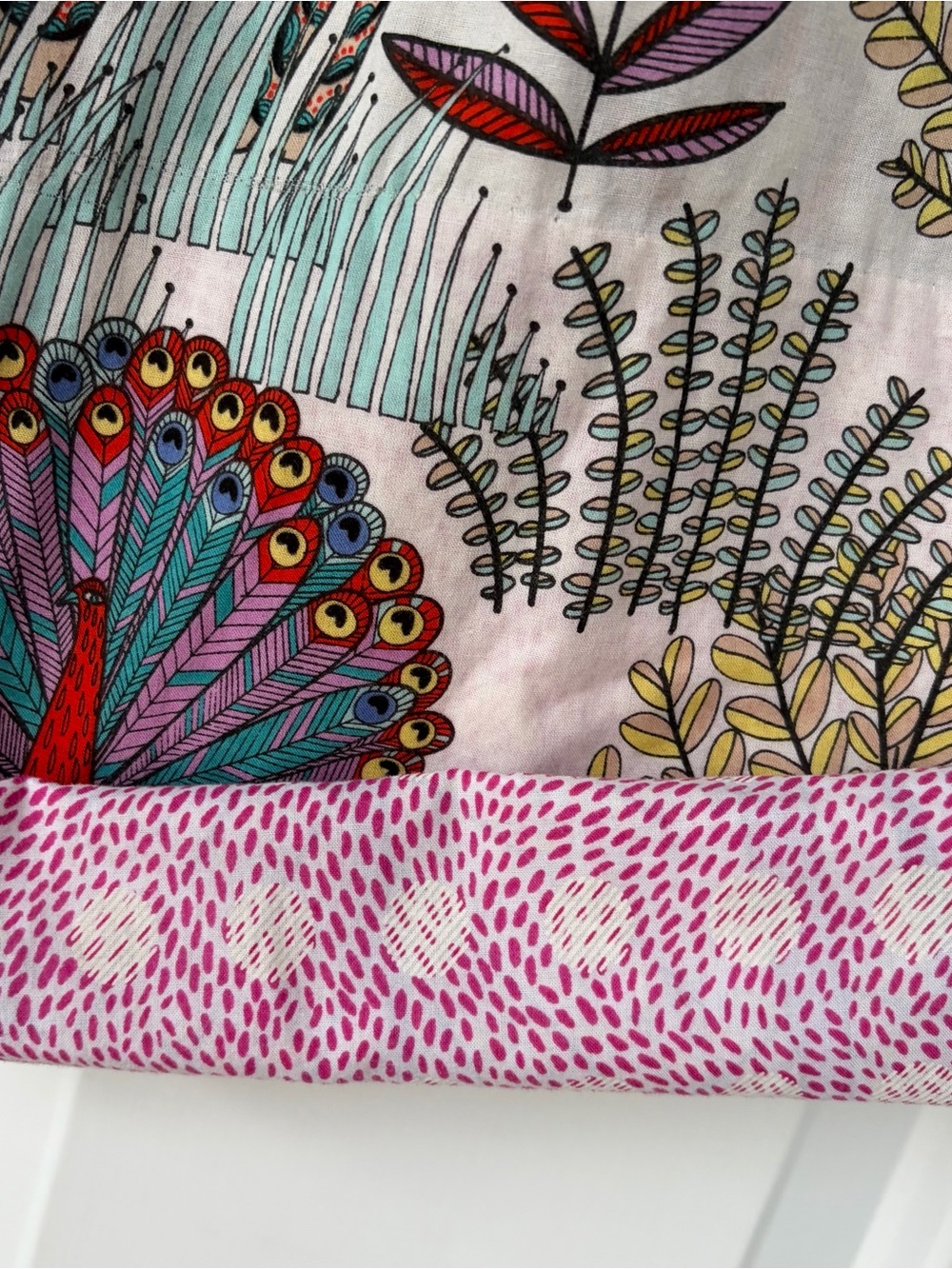 •Lilka (Anthropologie)• Safari Peacock Print Cropped Pants - Size Small - Picture 4 of 9